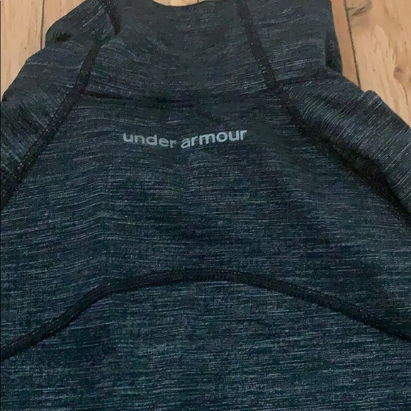 Under Armour mock neck long sleeve shirt - Picture 4 of 4